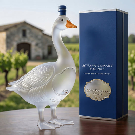 🪿50% OFF Father’s Day Gift 🎁Glass Craft Anniversary 3D Sculpted Vodka Bottle